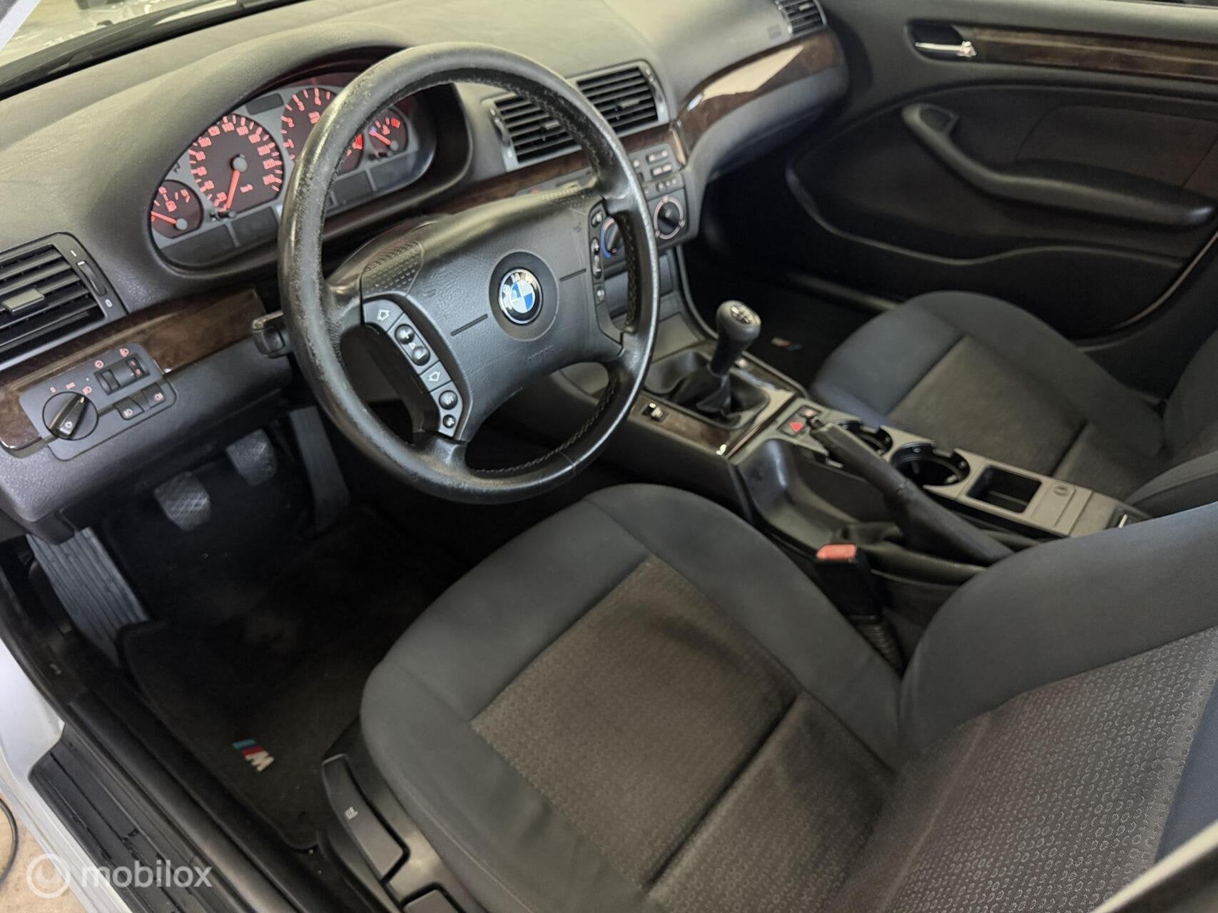 BMW 3-serie 316i Executive|Airco|Bluetooth|APK 8-2026, Achterwielaandrijving, 4 cilinders, Bedrijf, Handgeschakeld