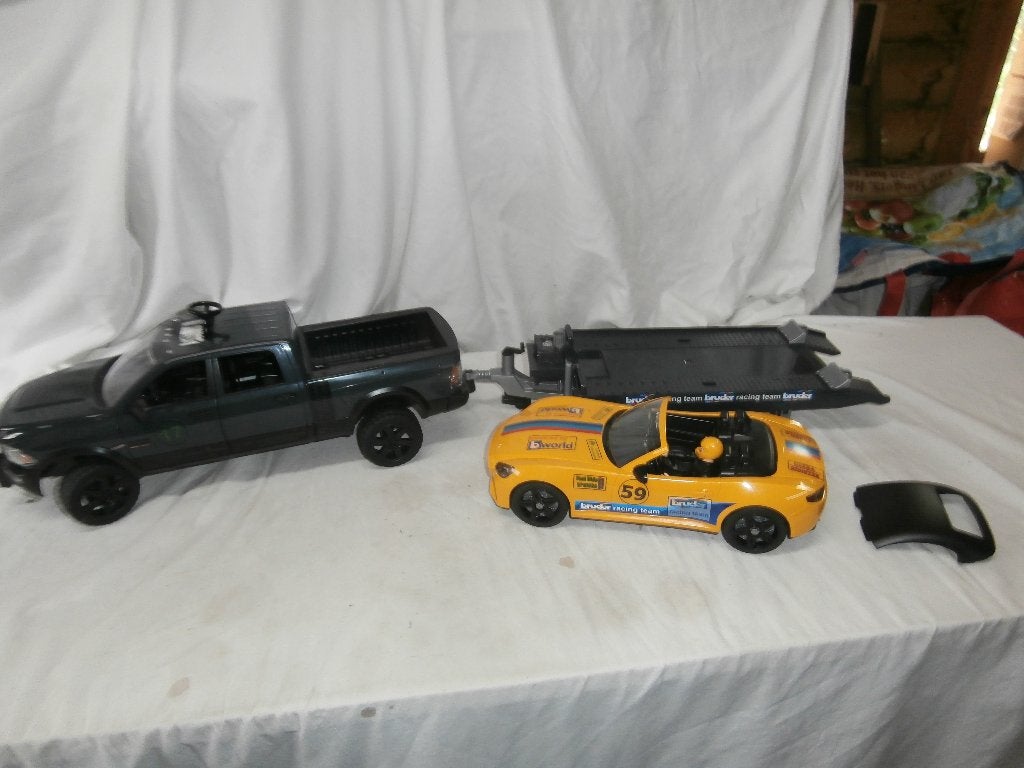 Bruder auto's met aanhanger, Ophalen, Zo goed als nieuw