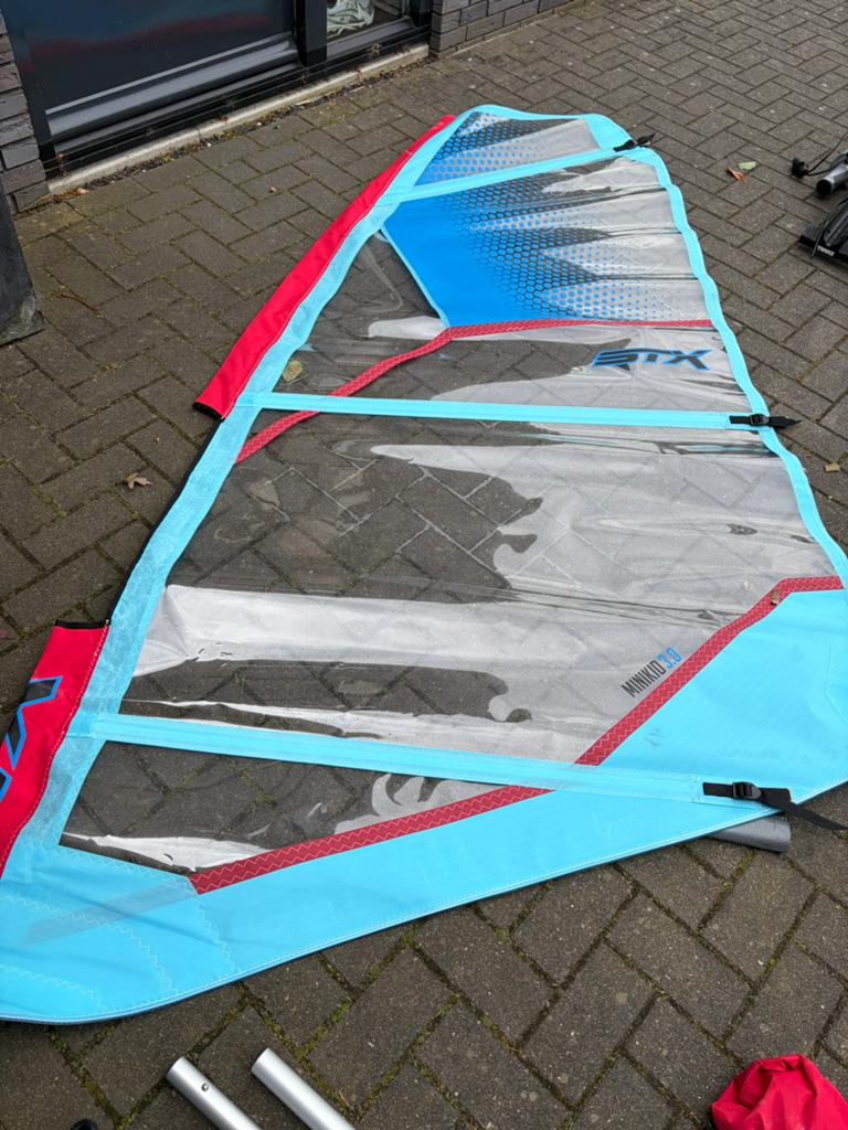 Surftuigage voor kinderen, Watersport en Boten, Windsurfen, Ophalen of Verzenden, Zo goed als nieuw, Zeil