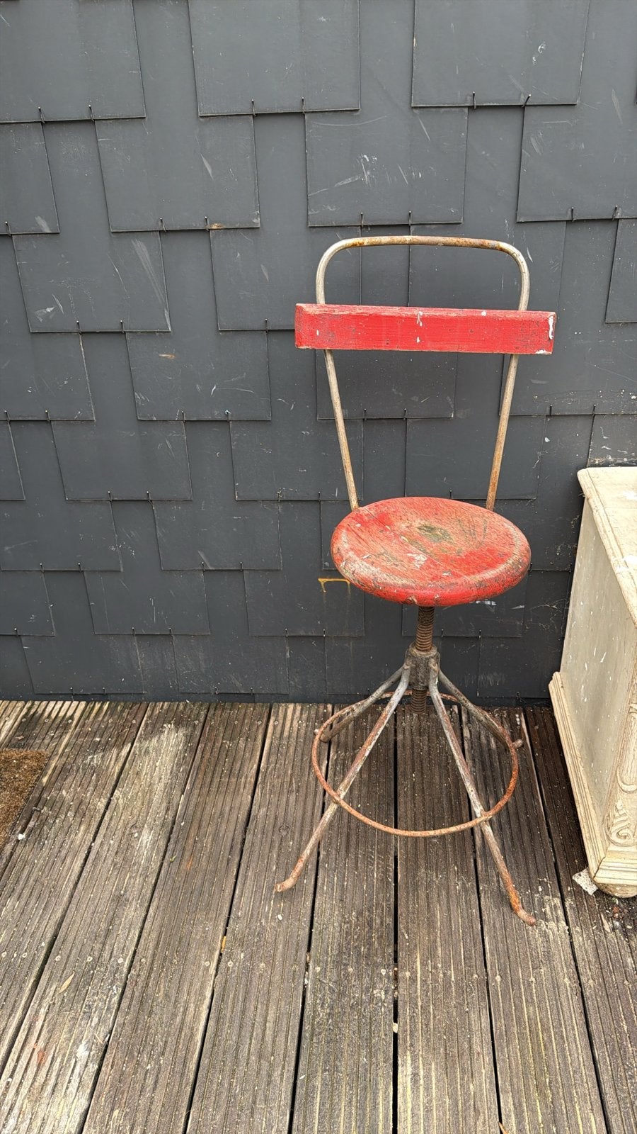 Vintage industriële kruk met rugleuning - Rood, Ophalen