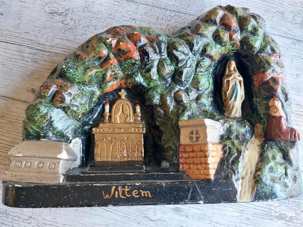 Souvenir uit Wittem. Grot met Maria en Bernadette, Ophalen, Beeld(je)
