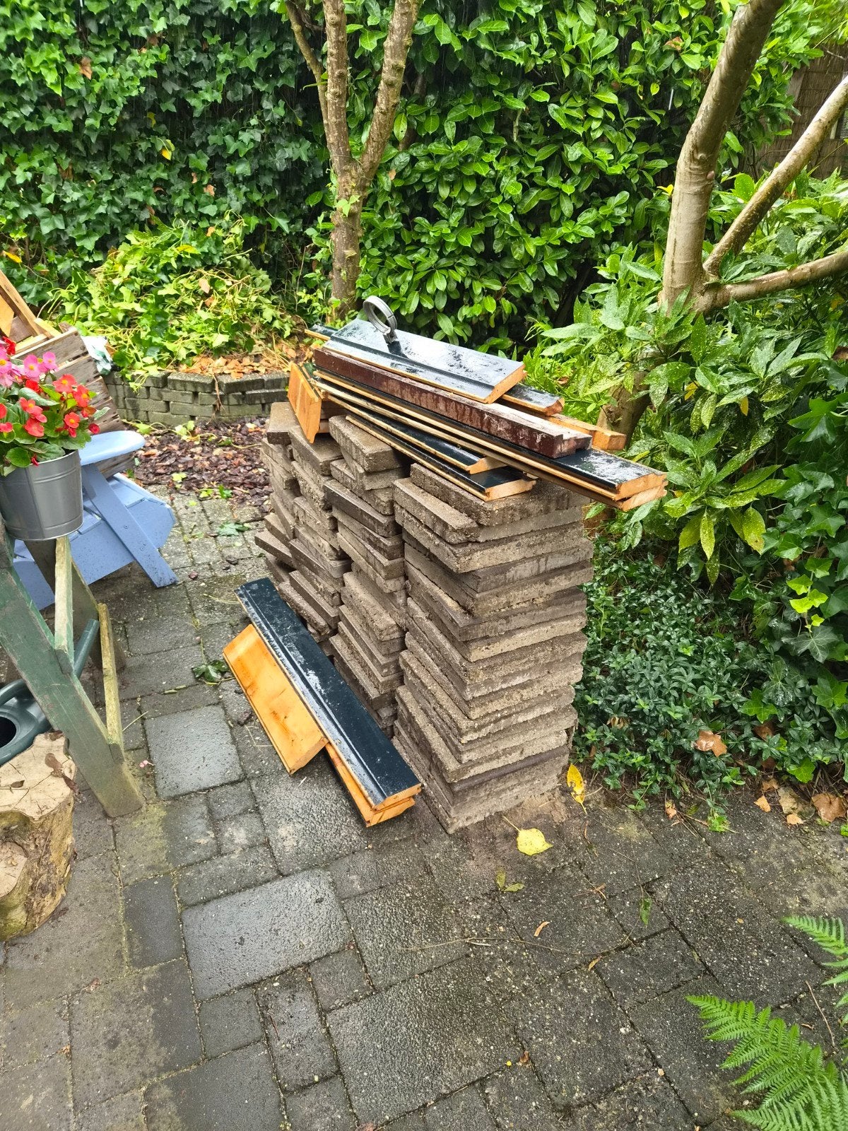 8 m² stoeptegels. GRATIS, Ophalen, Gebruikt, Beton, Terrastegels