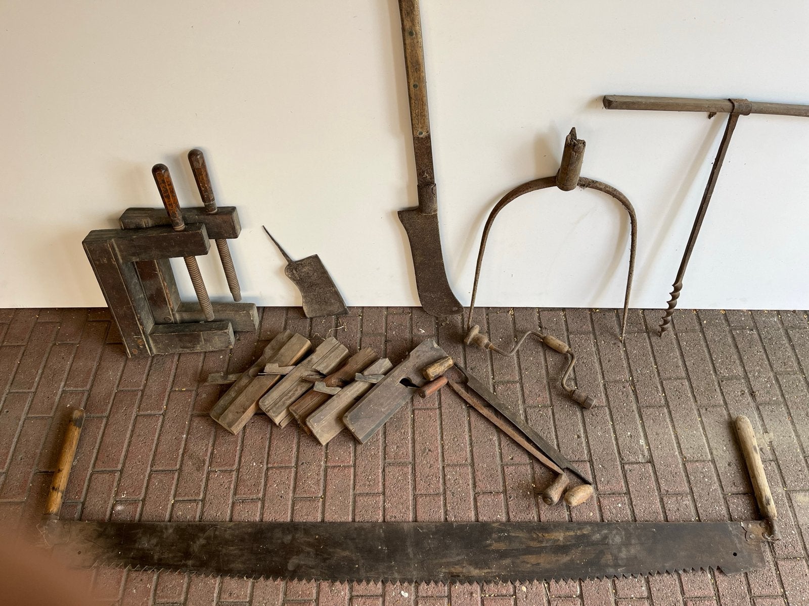 Antiek gereedschap: zaag, klemmen, boren en meer, Antiek en Kunst, Ophalen