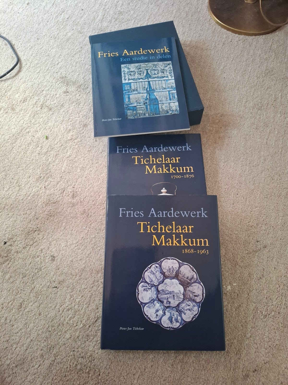 Fries Aardewerk Tichelaar Makkum - Complete set, Ophalen of Verzenden, Zo goed als nieuw, Overige onderwerpen, Pieter Jan Tichelaar
