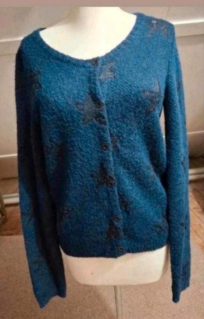 Maison Scotch vest blauw maat S – zachte knit met sterren, Blauw, Zo goed als nieuw, Maat 36 (S), Maison Scotch