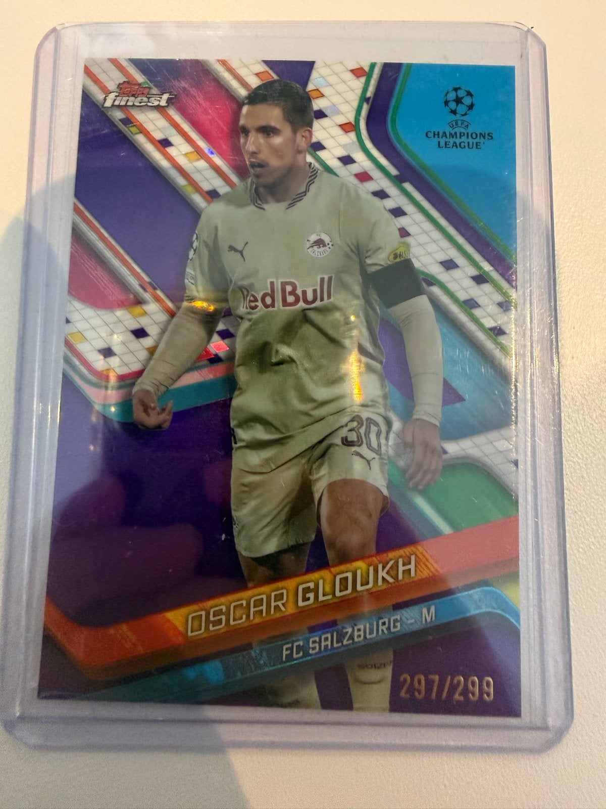 Oscar Gloukh Topps Finest Red Bull Salzburg genummerd 297/29, Ophalen of Verzenden, Nieuw, Plaatje