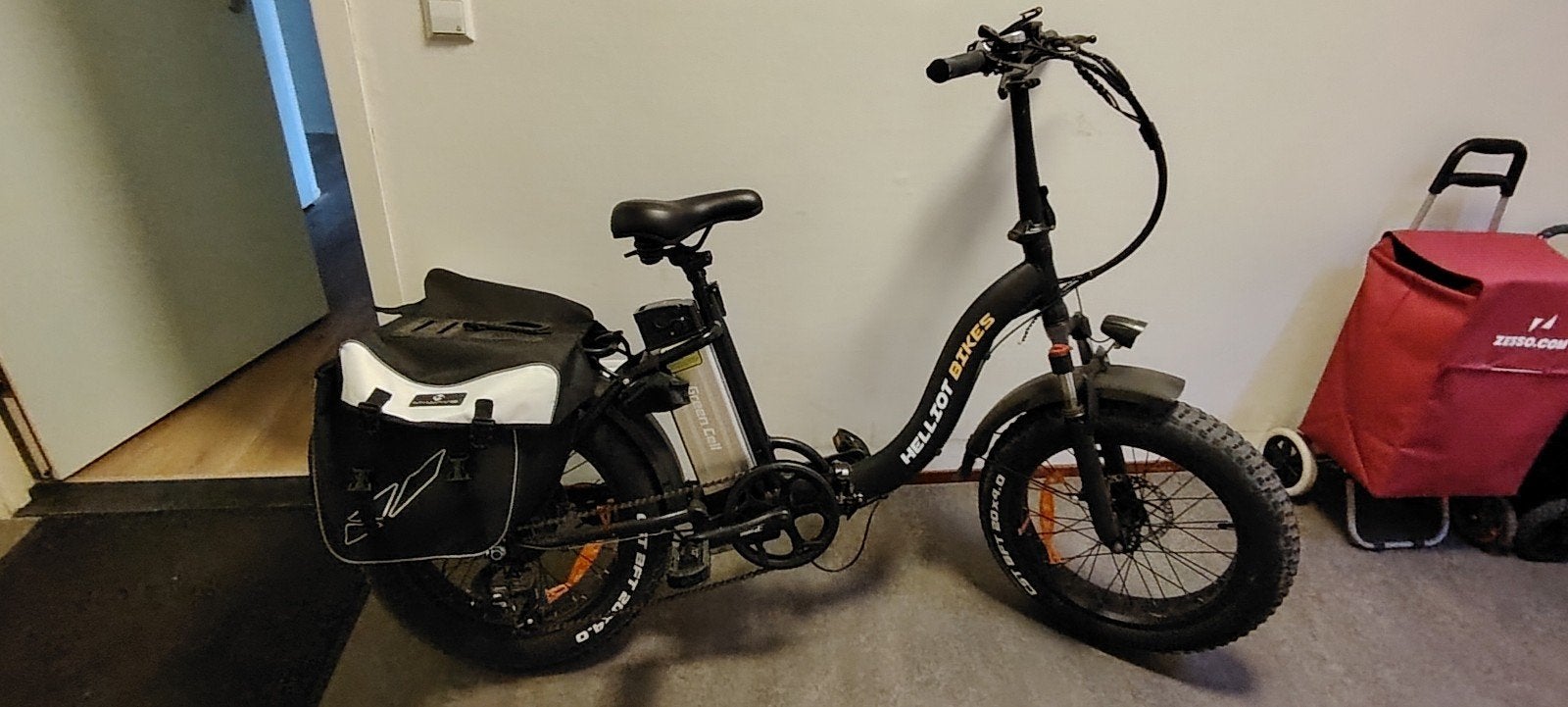 Helliot Bikes Fatbike E-bike - Zo goed als nieuw, Zo goed als nieuw, Minder dan 47 cm, 50 km per accu of meer, Ophalen