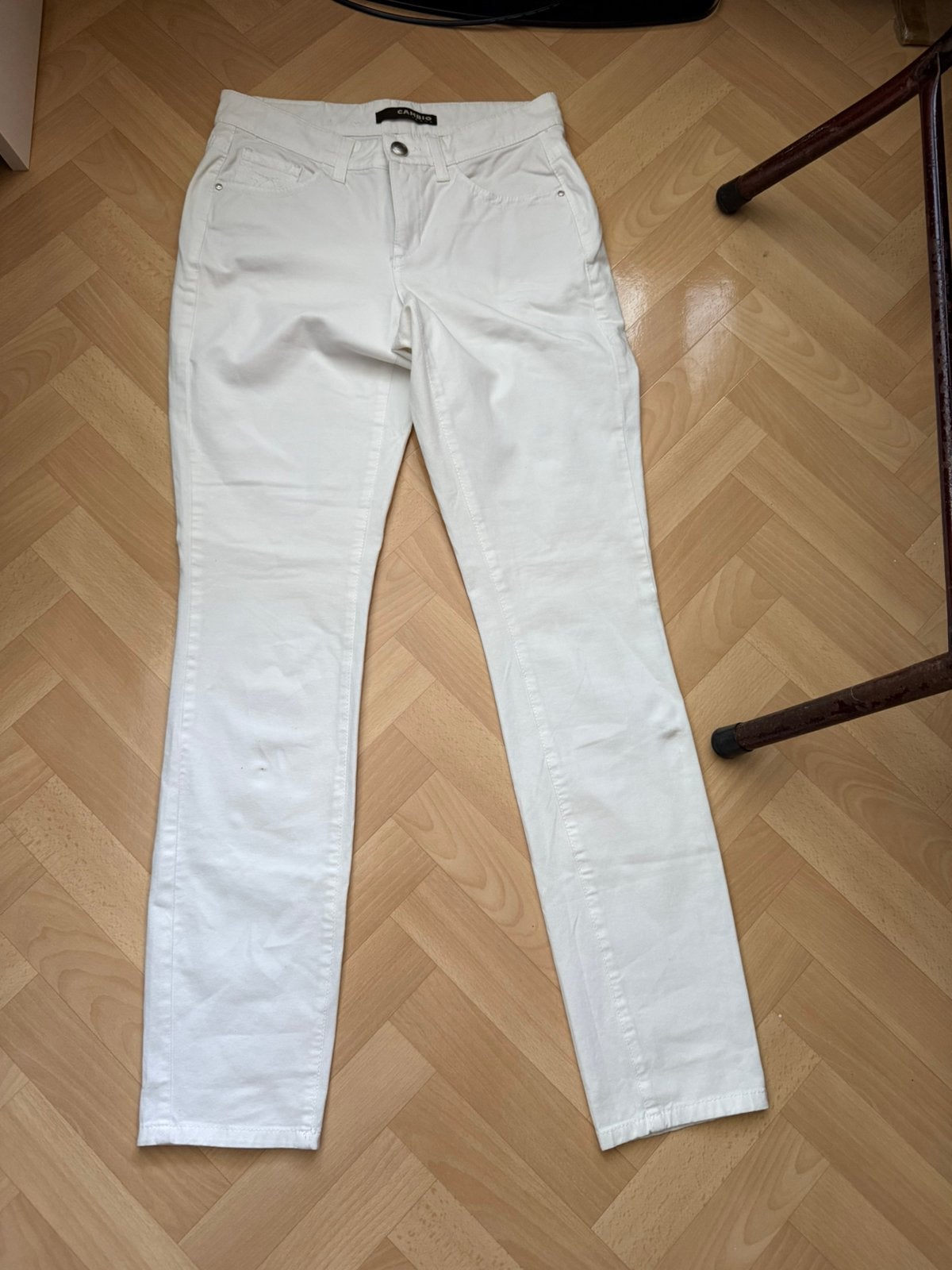 Cambio broek wit, Kleding | Dames, Broeken en Pantalons, Ophalen of Verzenden, Zo goed als nieuw, Wit, Kort
