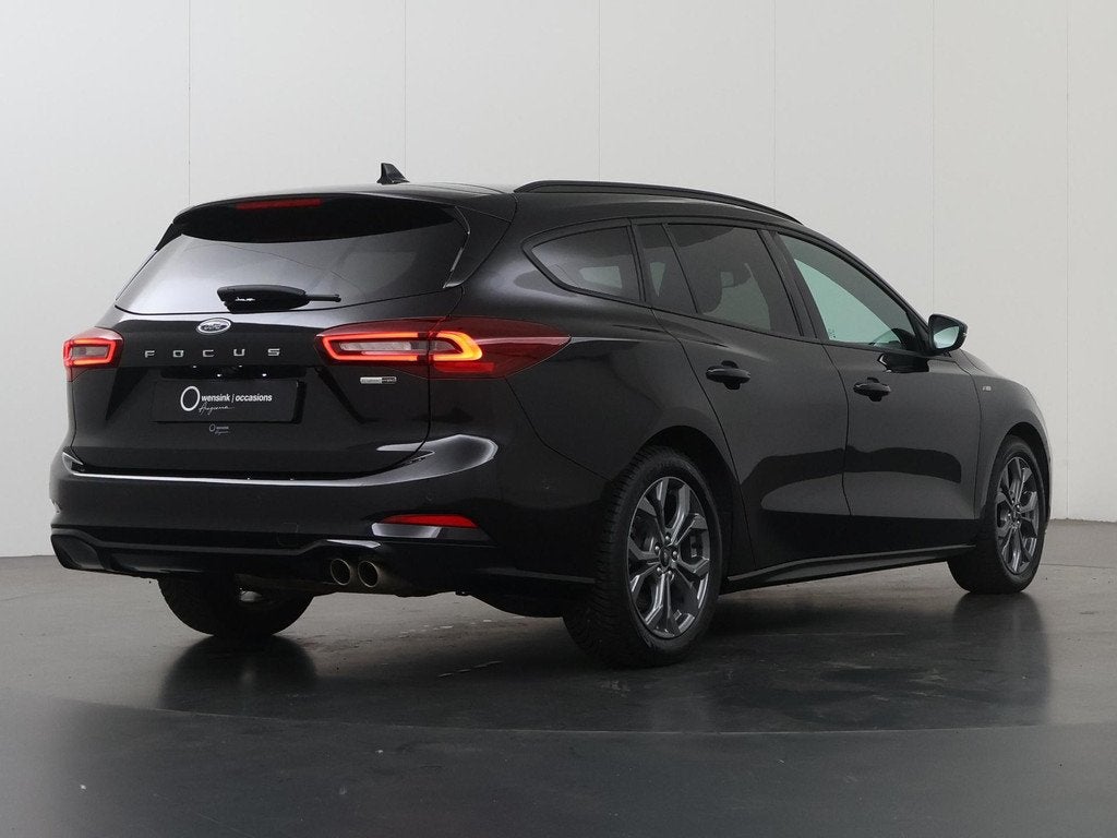 Ford Focus Wagon 1.0 EcoBoost Hybrid ST Line X | Afneembare, Auto's, Ford, Gebruikt, Zwart, Handgeschakeld, 19 km/l