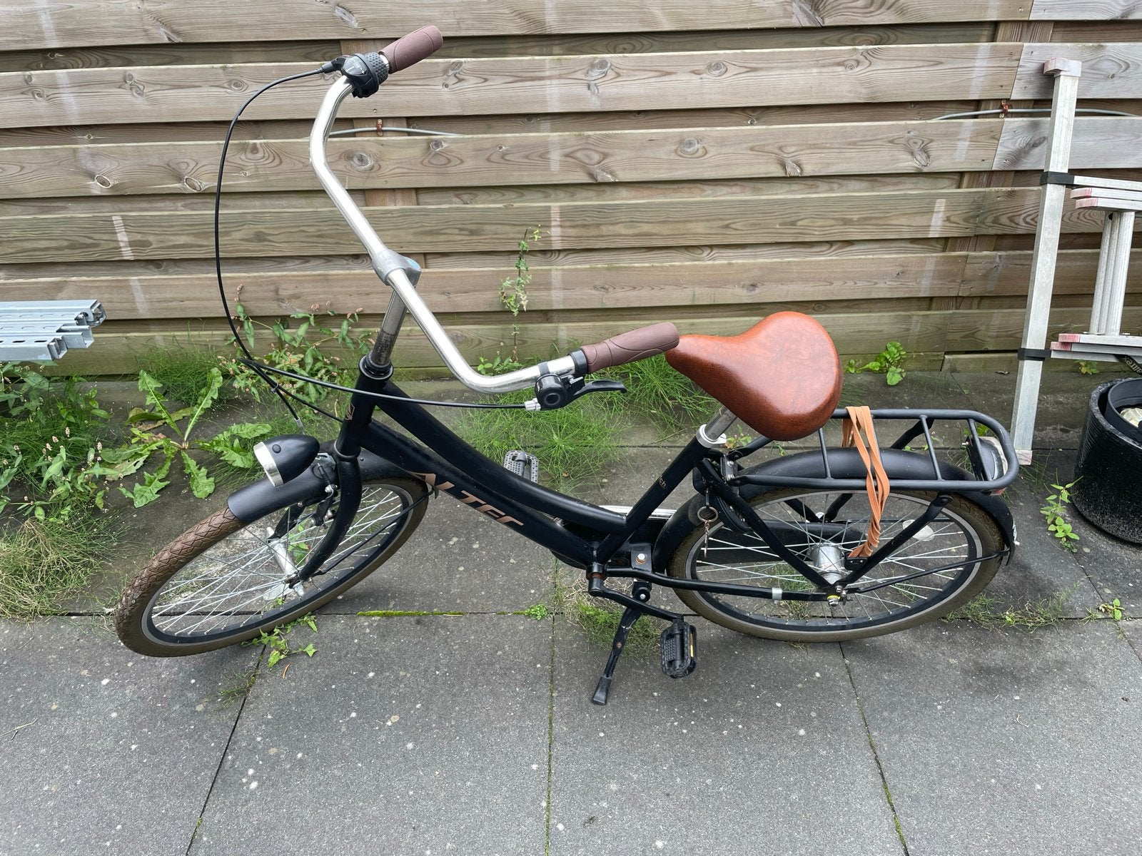 Altec Dutch meisjesfiets 24 inch, Ophalen, Terugtraprem, Handrem, Gebruikt