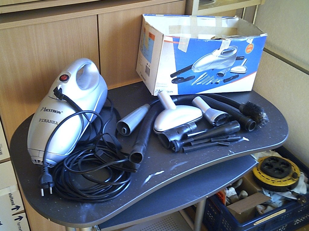 te koop autostofzuiger met toebehoren, Ophalen, Zo goed als nieuw