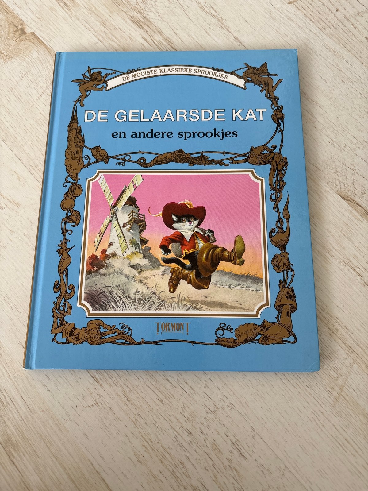 De Gelaarsde Kat en andere sprookjes - Tormont, Ophalen of Verzenden, Zo goed als nieuw
