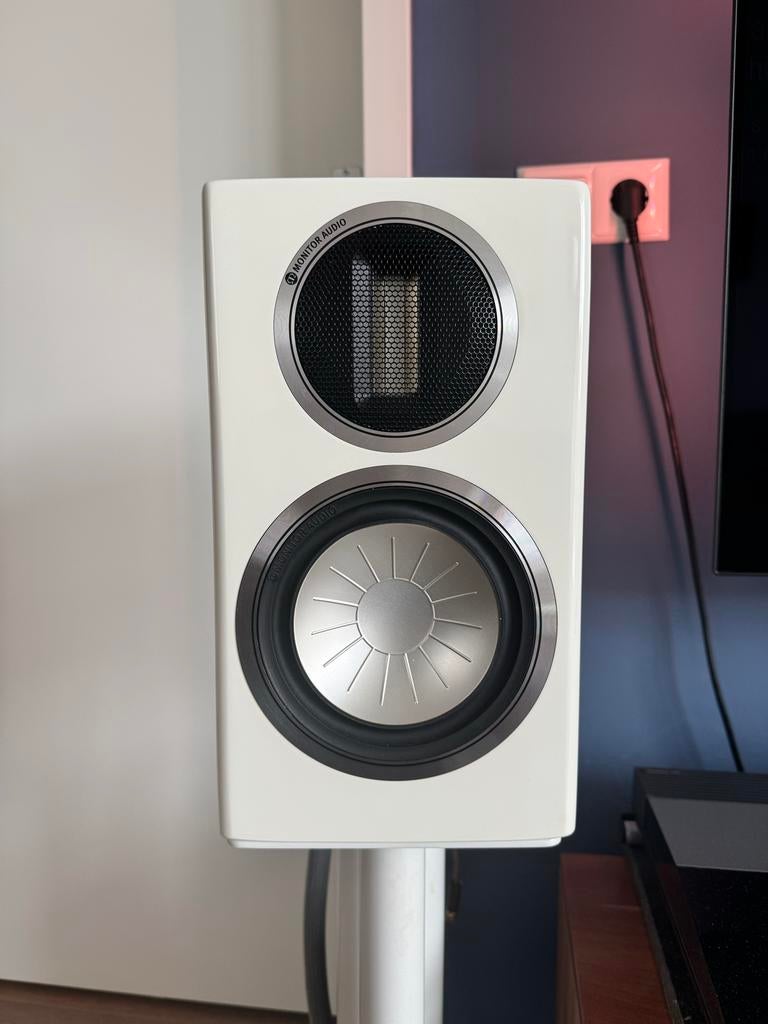 Monitor Audio Gold 50 boekenplank speakers (wit), Audio, Tv en Foto, Luidsprekers, Zo goed als nieuw, 60 tot 120 watt, Front, Rear of Stereo speakers