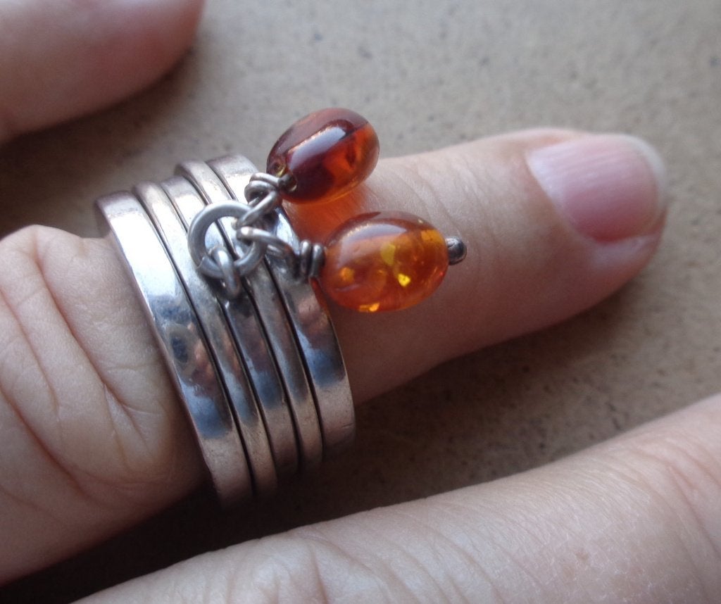 zilveren 5-delige ring met barnsteen [871], Verzenden, Zo goed als nieuw, 17 tot 18, Met edelsteen