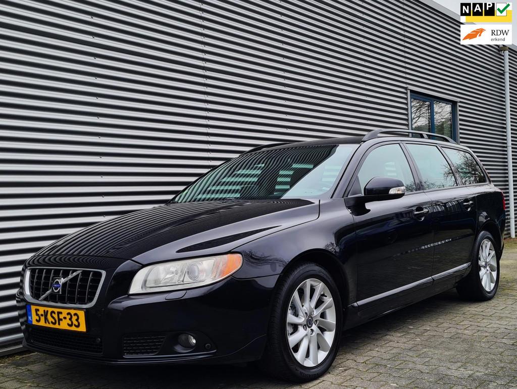 Volvo V70 2.0F Summum 02-2008 Black Sapphire Metallic YOUNGT, Auto's, Voorwielaandrijving, Beige, Parkeersensor, Zwart