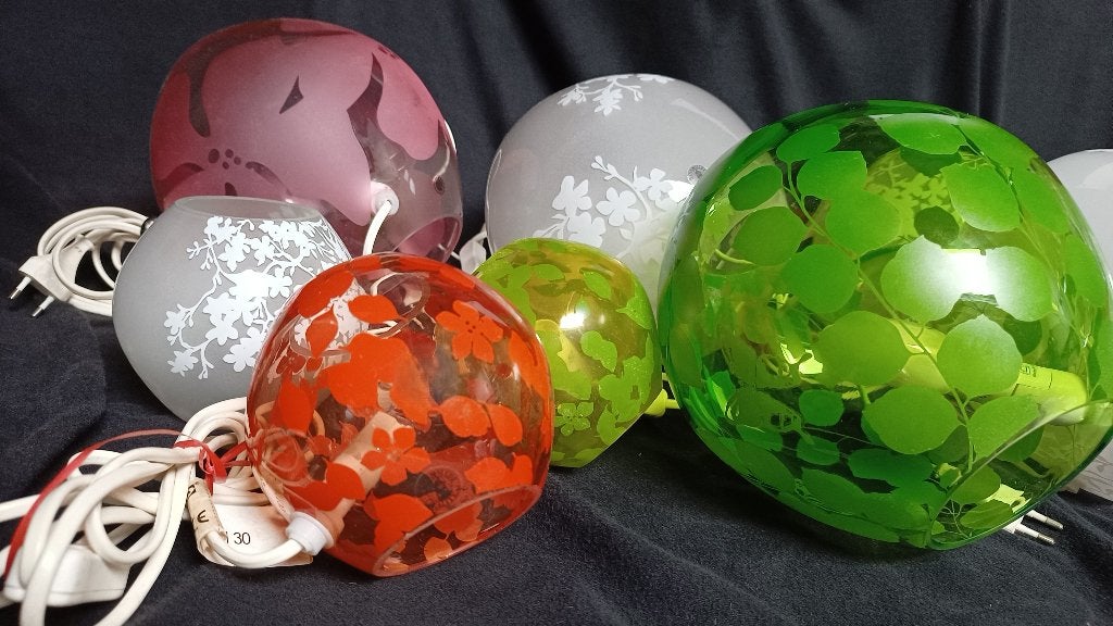 10 IKEA vintage Knubbig tafellampen in groen/violet/rood/wit, Ophalen, Gebruikt, Glas, Vintage Ikea Knubbig design - glasbollen ,decoratief - sfeer -