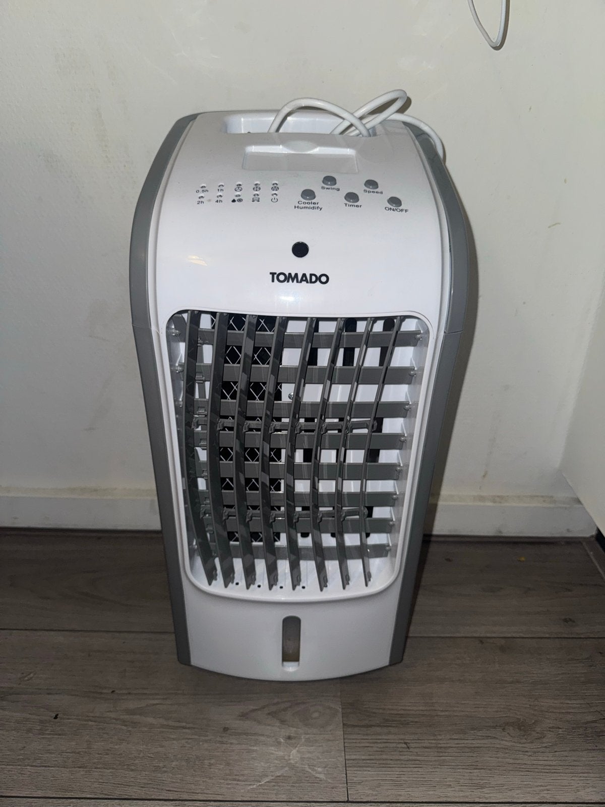 Tomado Mobiele Airco - Koeler en Luchtbevochtiger, Minder dan 60 m³, Timer, 3 snelheden of meer, Ophalen of Verzenden