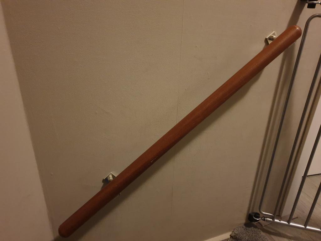 Houten trapleuningen met beugels, Ophalen, Gebruikt, Trap