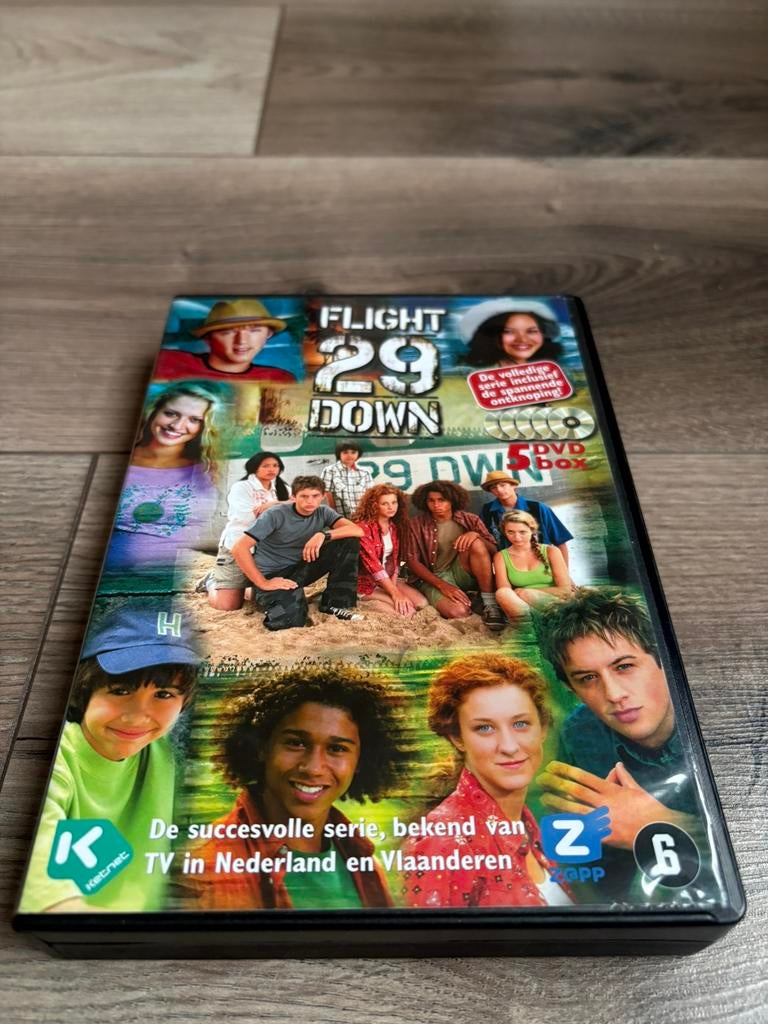 Flight 29 Down complete serie, Vanaf 12 jaar, Ophalen of Verzenden, Zo goed als nieuw
