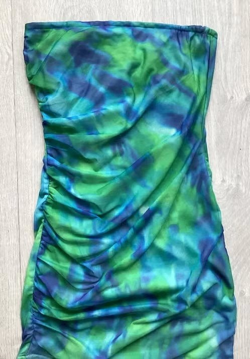 Groen/Blauw Strapless Jurkje maat XS van Loavies, Blauw, Ophalen of Verzenden, Maat 34 (XS) of kleiner, Boven de knie