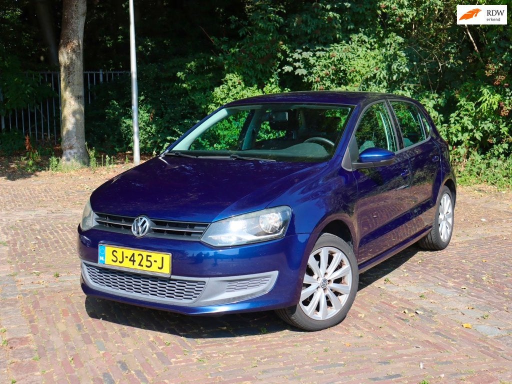Volkswagen Polo 1.2-12V Comfortline nieuw apk, Auto's, Volkswagen, Voorwielaandrijving, Euro 5, 967 kg, Zwart