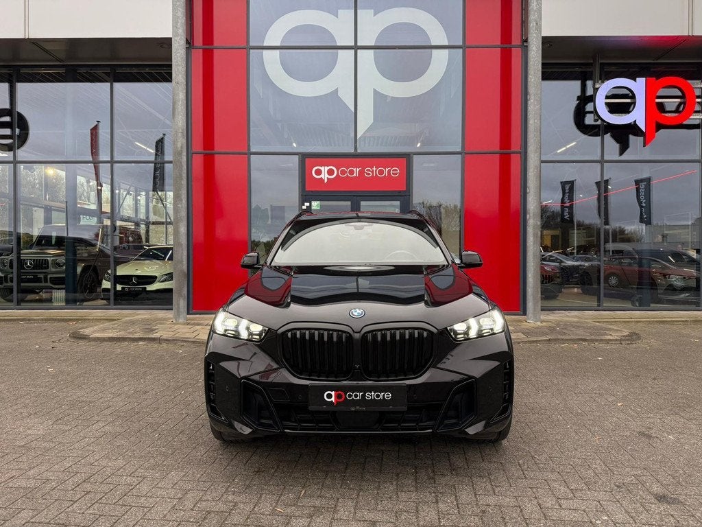 BMW X5 xDrive50e Launch Edition M-Pakket, Auto's, BMW, Gebruikt, 2395 kg, Zwart, Bedrijf