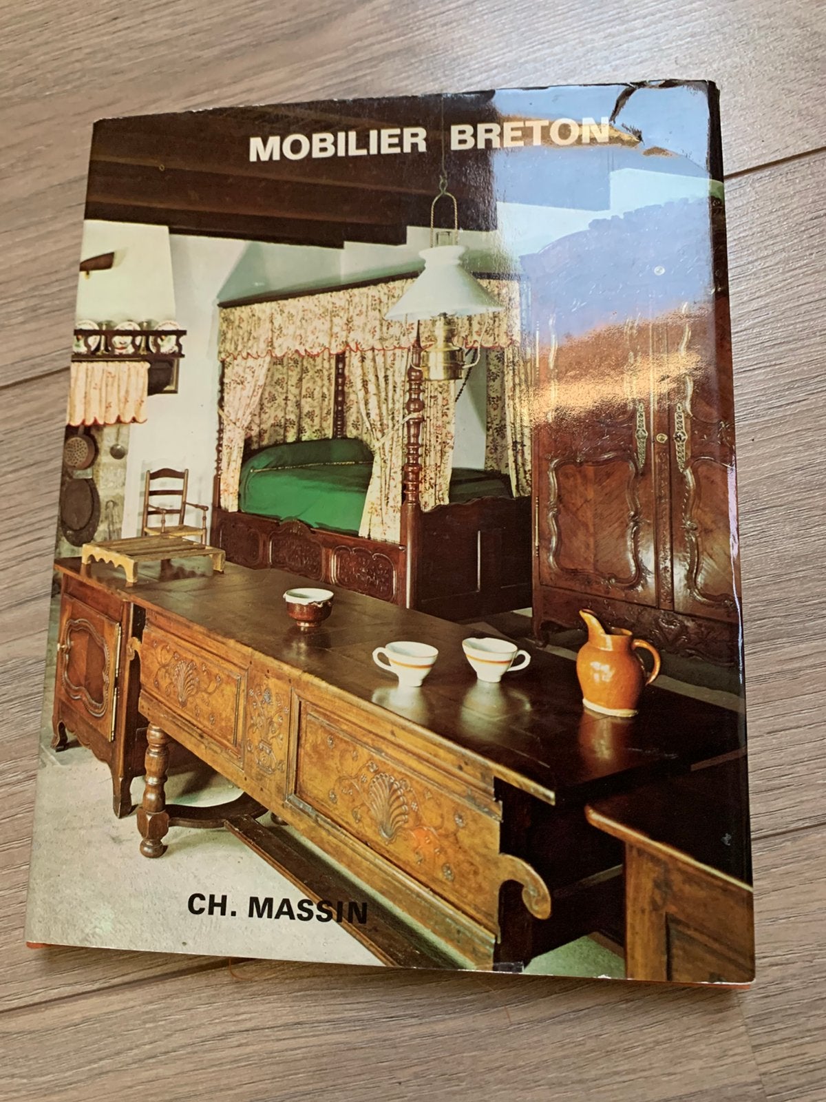 Boek antiek. Bretons  (mobilier breton), Ophalen of Verzenden