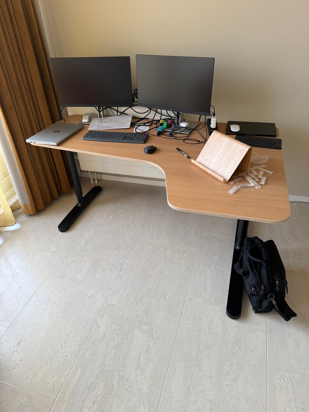 IKEA Bureau Galant Zo goed als nieuw, Ophalen, Opbergruimte, Hout, Bruin