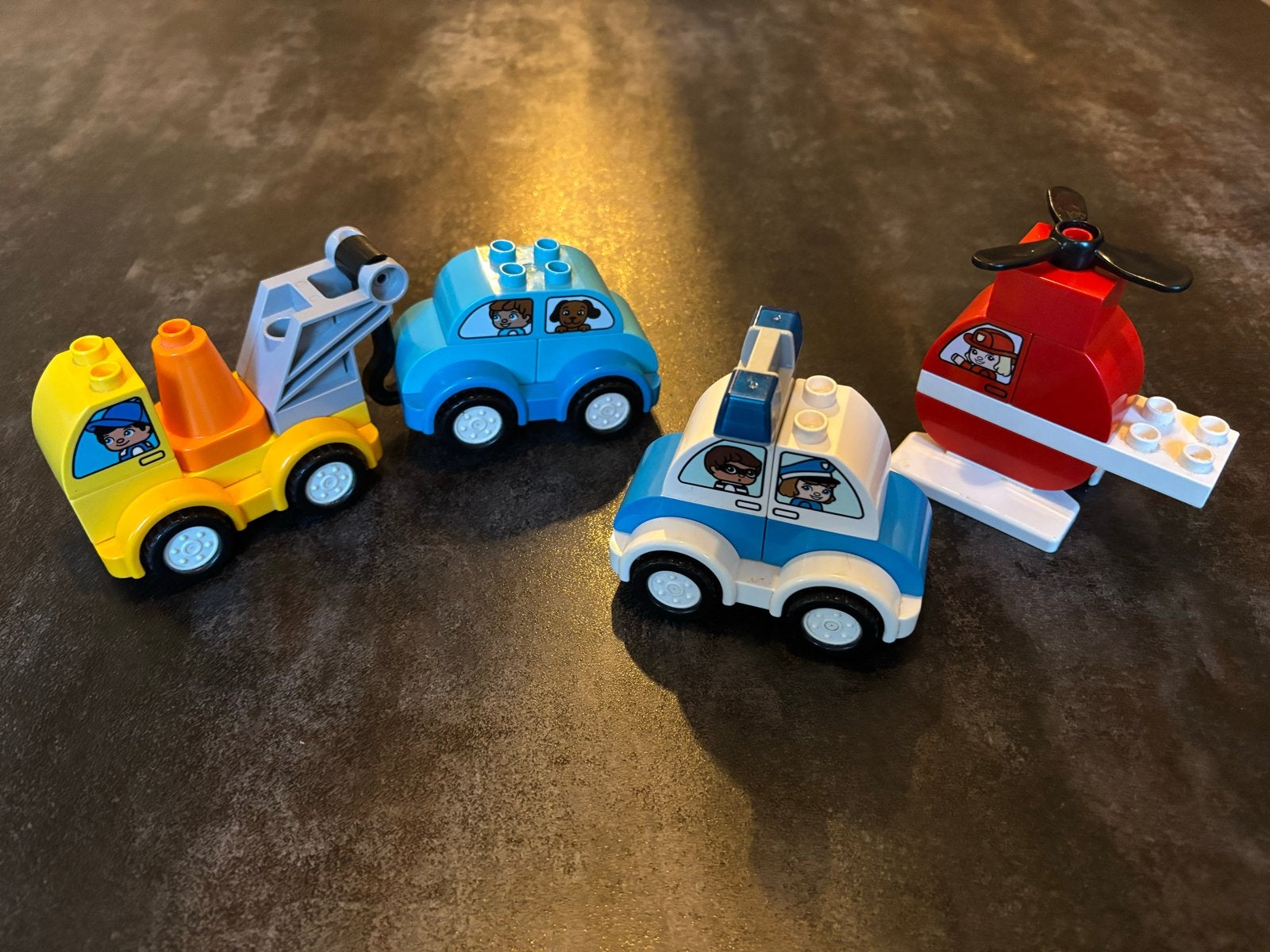 LEGO Duplo Voertuigen Set: Takelwagen, Auto's en Helikopter, Compleet, Gebruikt, Overige thema's, Ophalen of Verzenden