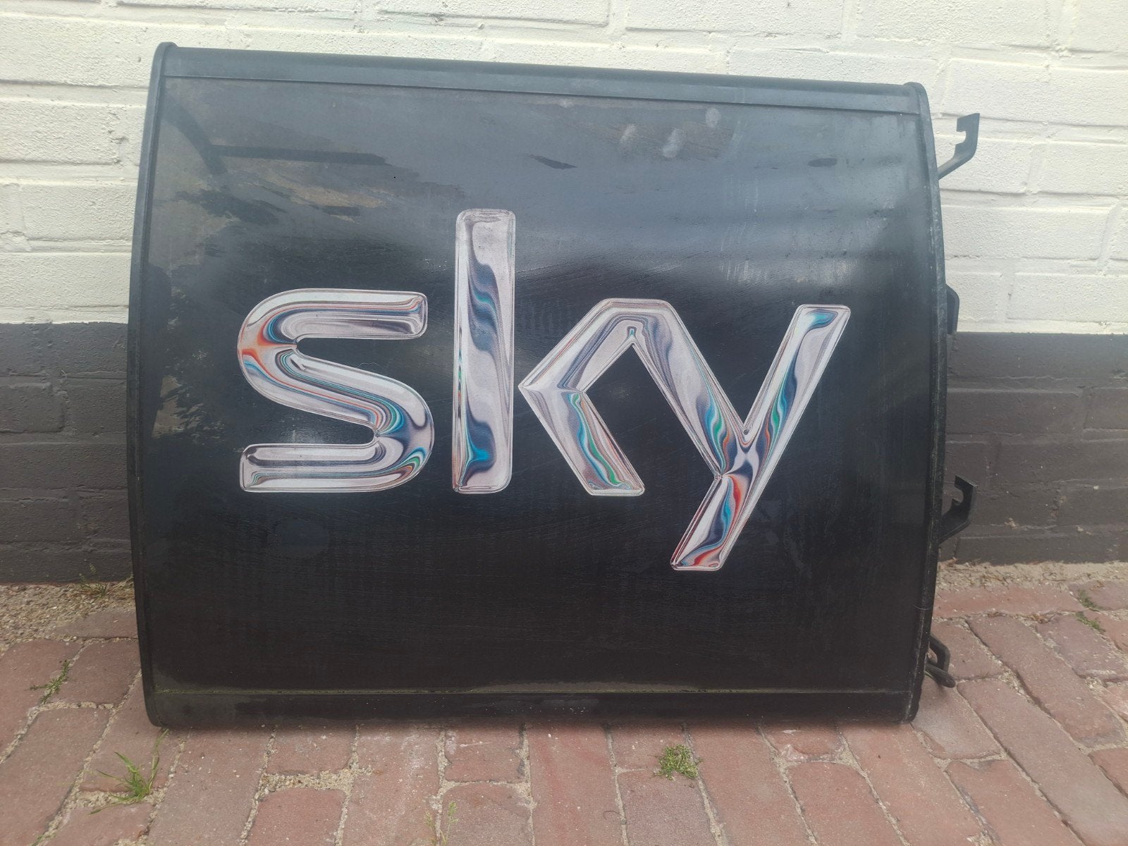 Sky Lichtbak Reclamebord voor Muurmontage, Ophalen of Verzenden, Gebruikt, Lichtbak of (neon) lamp