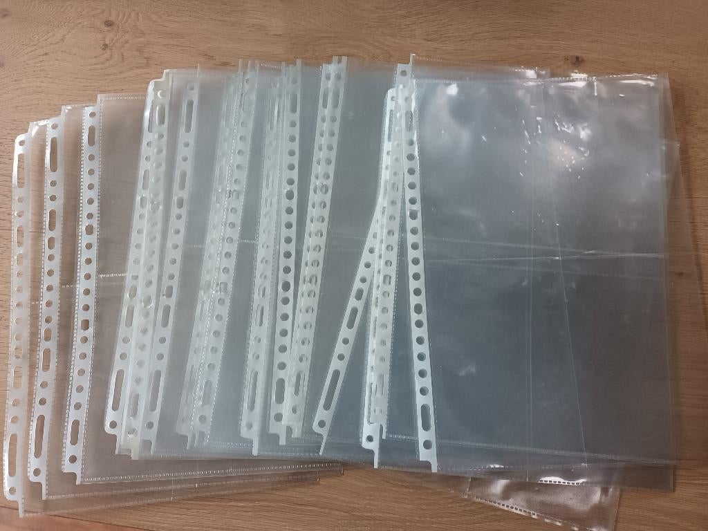 21 insteekhoezen insteek hoezen hoesjes A4 met 4 A6 vakken, Ophalen of Verzenden, Gebruikt