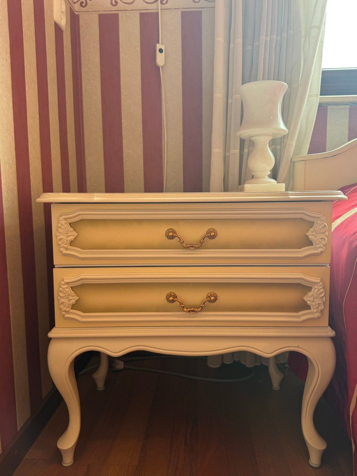 Vintage Nachtkastjes - Elegant en Tijdloos Design, Ophalen, Gebruikt, 55 tot 70 cm, 45 tot 65 cm