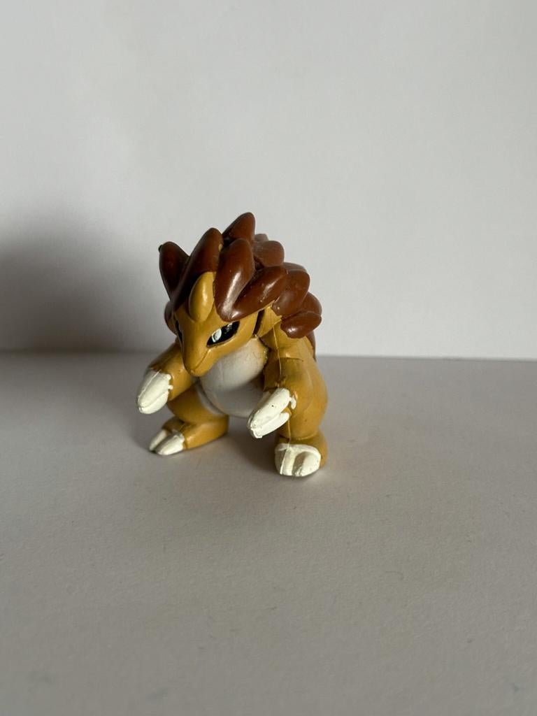 Tomy Pokemon figuurtje Sandslash, Ophalen of Verzenden, Zo goed als nieuw