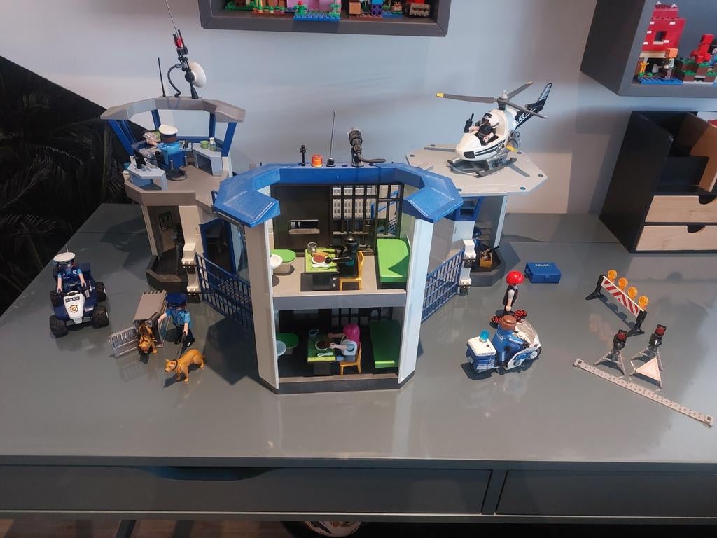 Playmobil politiebureau, Ophalen, Zo goed als nieuw