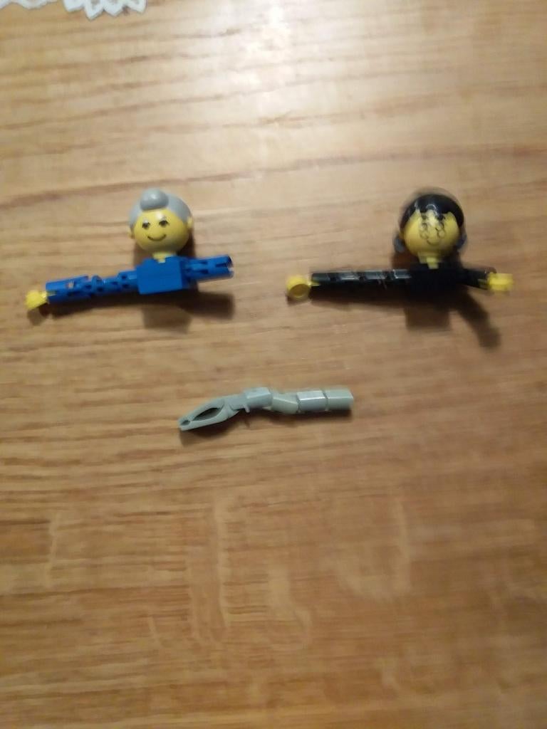 lego oude poppetje en grijper, Ophalen of Verzenden, Gebruikt, Losse stenen, Lego