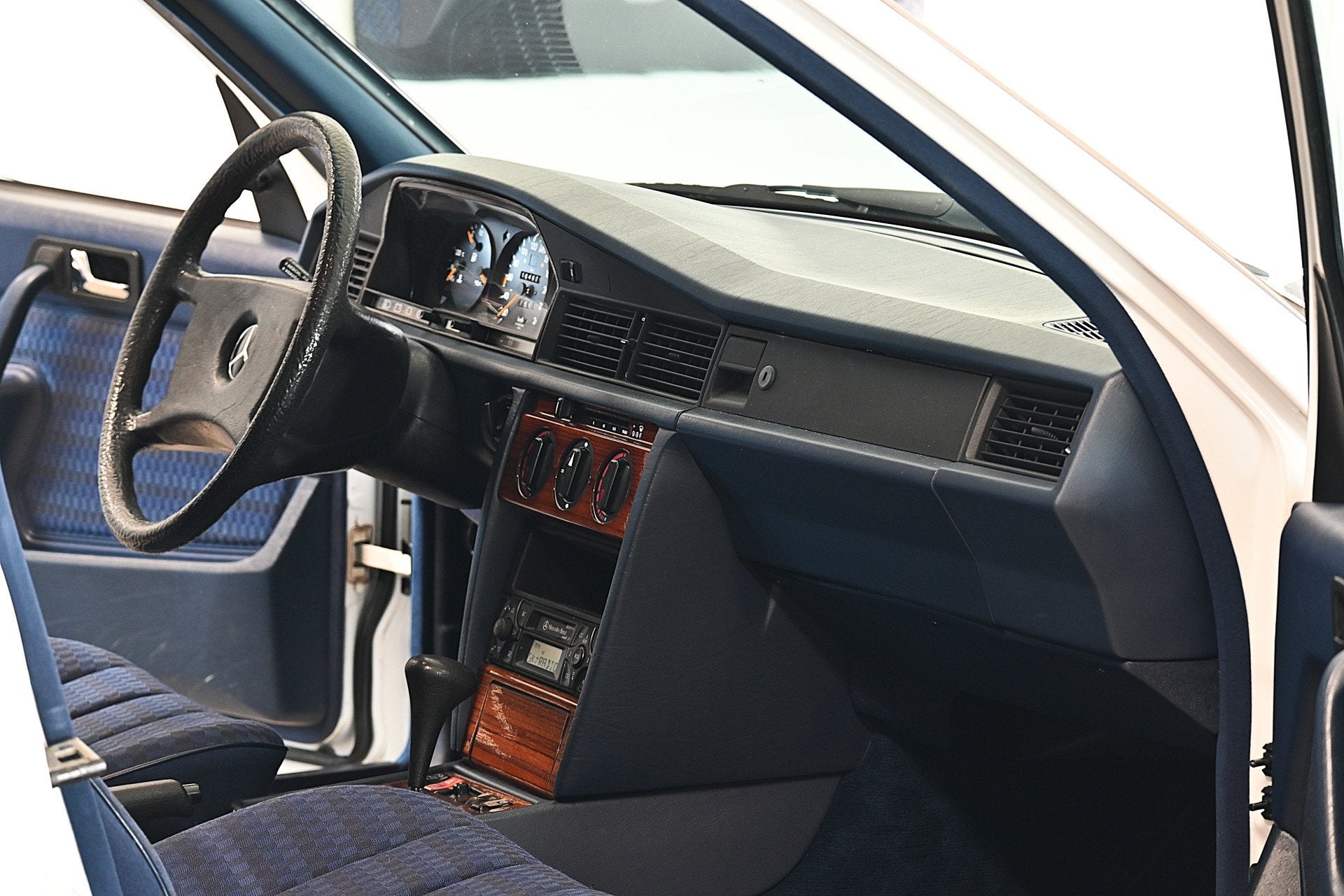 Mercedes-Benz 190 E 2.6 U9 Youngtimer (bj 1991, automaat), foto 9