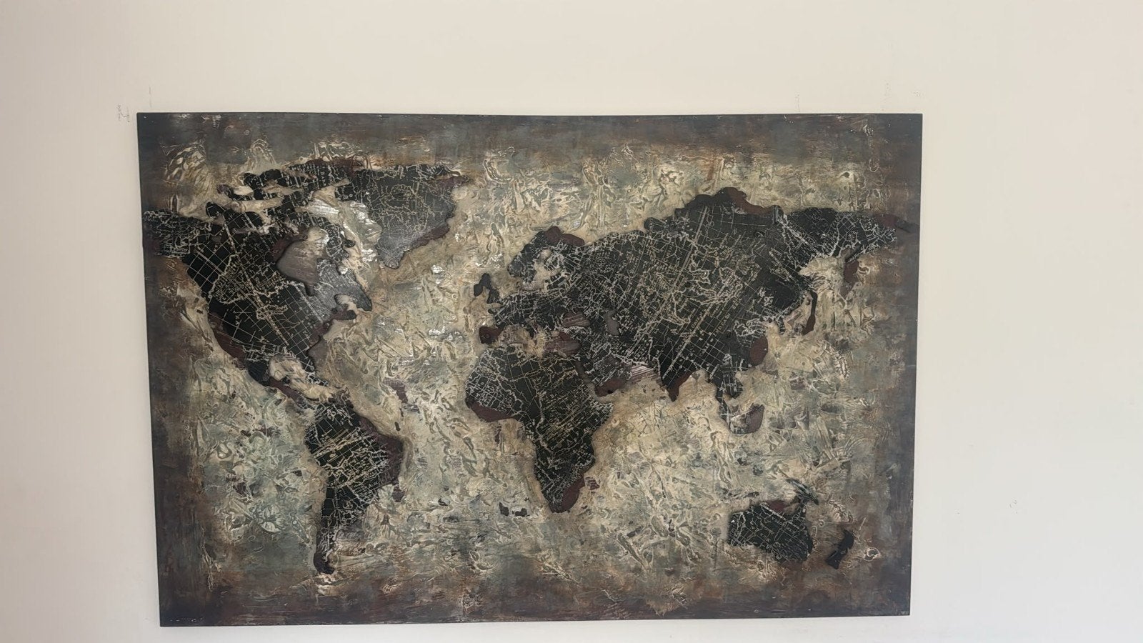 Gedetailleerde Wereldkaart Kunstwerk - Metaal, Antiek en Kunst, Landschap, Ophalen of Verzenden, 3D-effect, Gemengde techniek