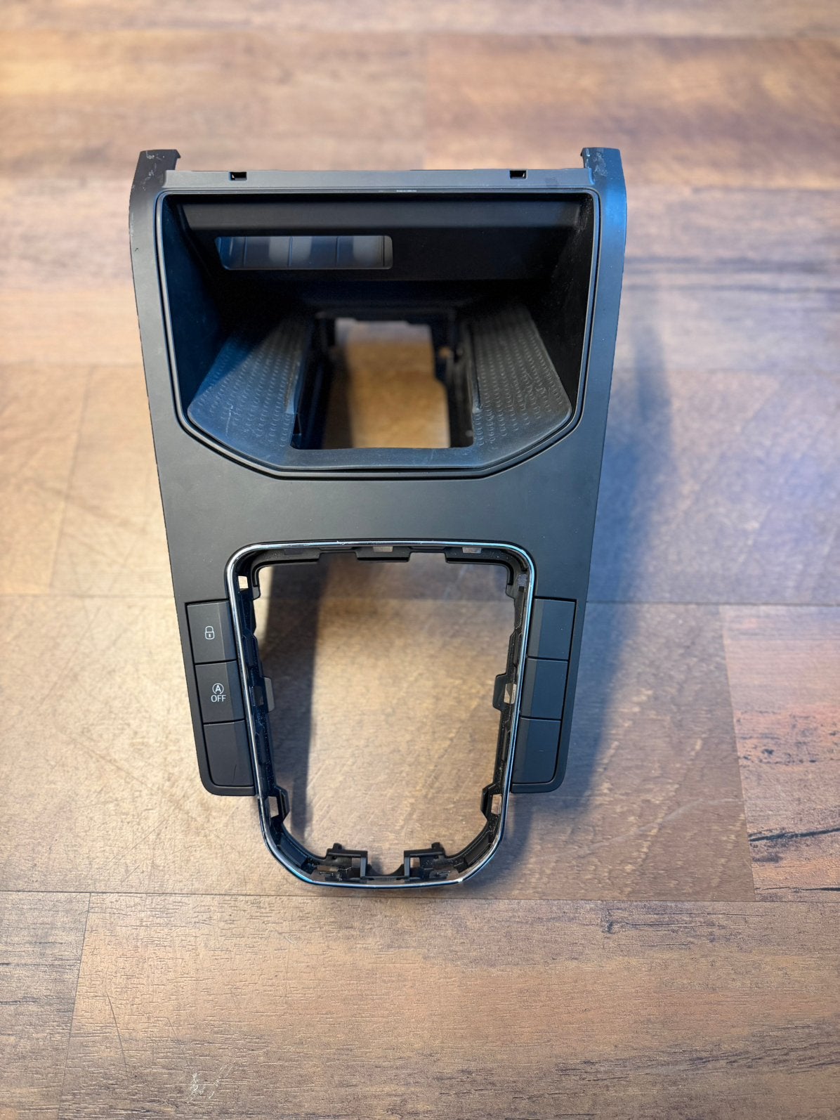 Middenconsole Seat Ibiza 6F met draadloze oplader, Ophalen of Verzenden, Nieuw, Seat