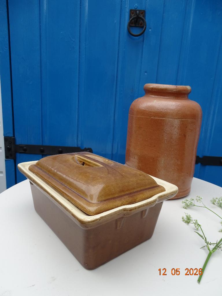 BROCANTE FRANSE PATÉVORM BRETAGNE- BRUIN MET DEKSEL, Ophalen of Verzenden