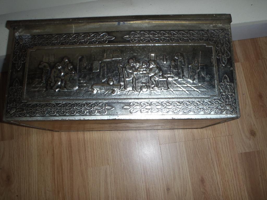 grote trommel  borduren  40 x 24 x 18 cm, Ophalen of Verzenden, Nieuw, Overige typen