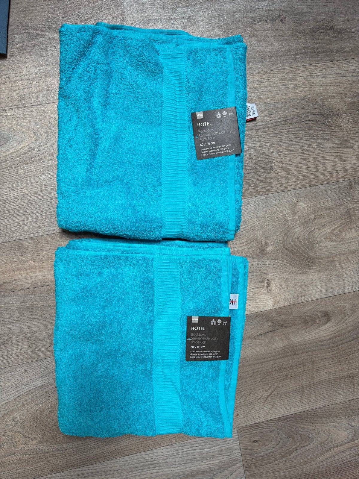 Complete HEMA HOTEL handdoekenset - Nieuw!, Huis en Inrichting, Badkamer | Badtextiel en Accessoires, Blauw, Overige merken, Badlaken