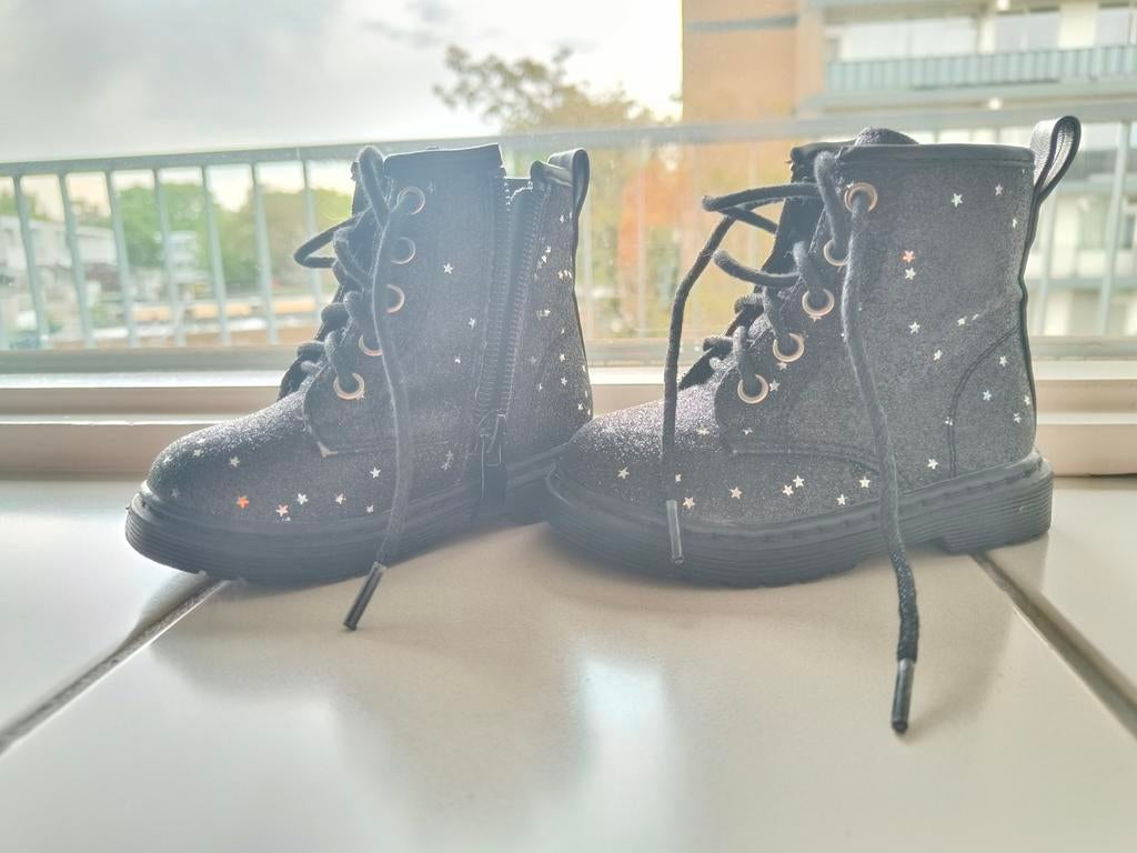 Zwarte glitterlaarsjes met sterren, maat 21, Meisje, Ophalen of Verzenden, Onbekend, Laarzen