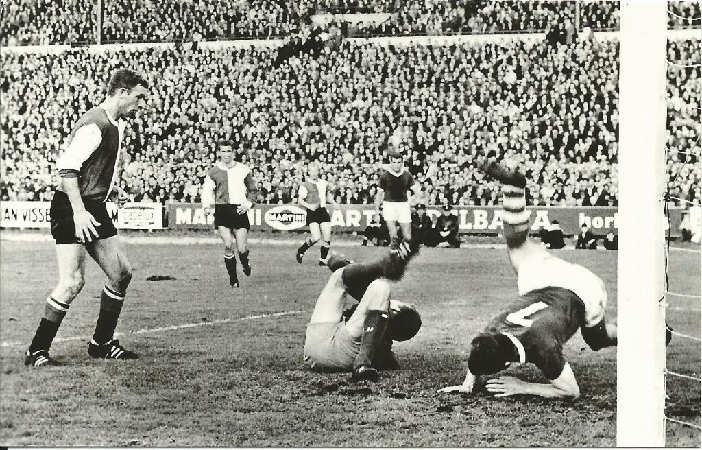 1965 fotokaart Spanjersberg Feyenoord -2, Verzenden, Zo goed als nieuw, Feyenoord, Overige typen