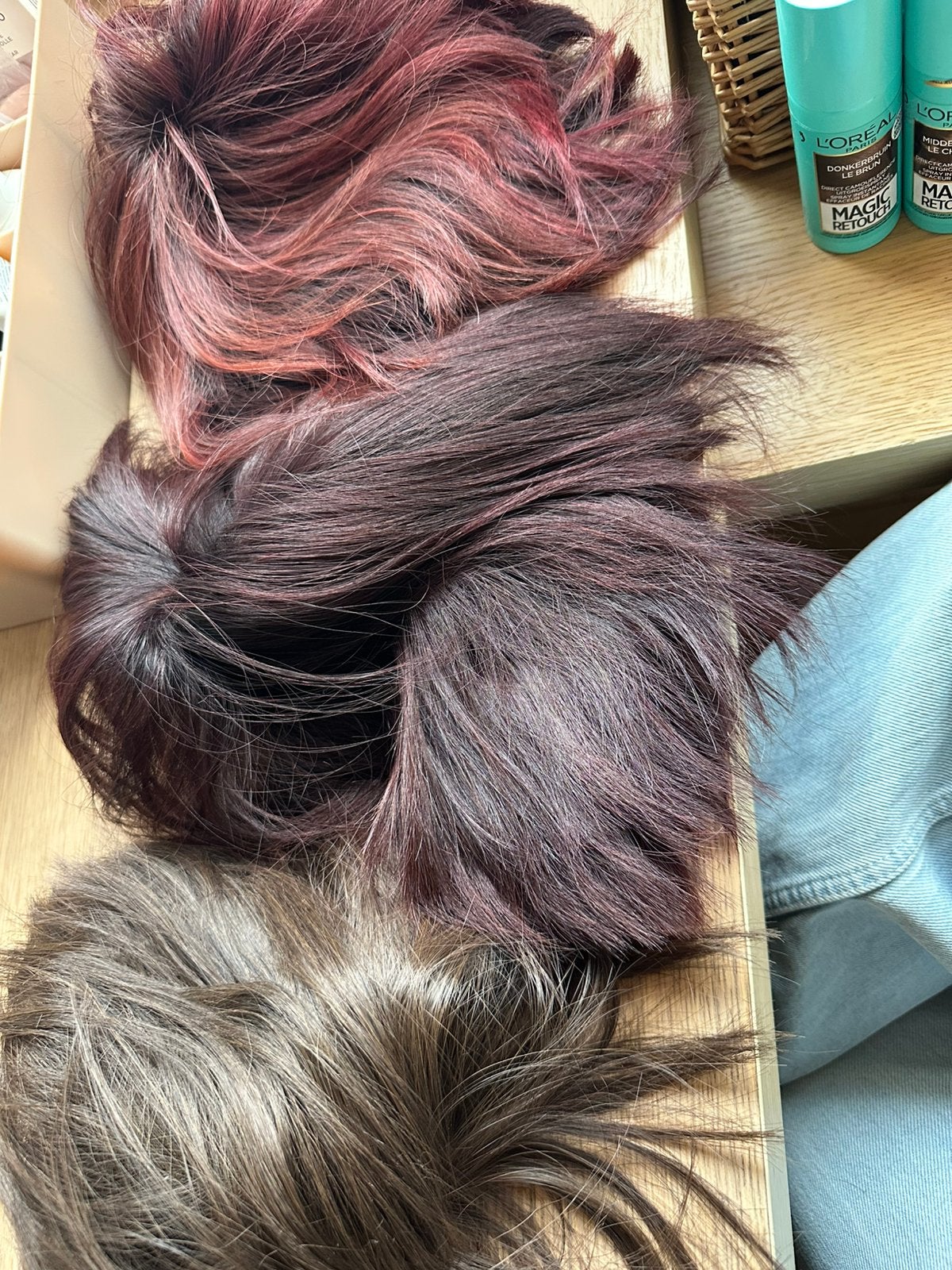 3 synthetische haarwerken kort kapsel, Ophalen of Verzenden, Zo goed als nieuw, Pruik of Haarverlenging