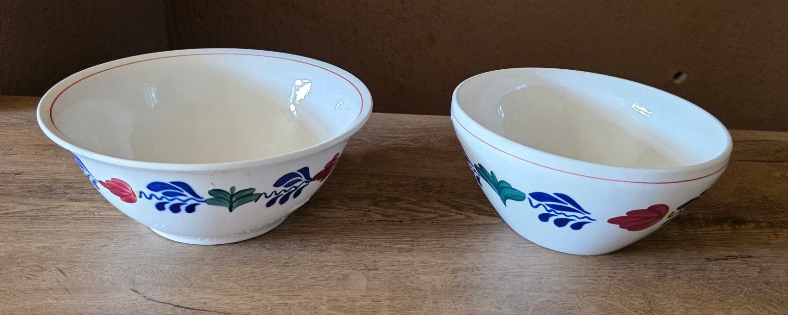 Set van 2 Boch Boerenbont kommen - Handgeschilderd, Antiek en Kunst, Ophalen of Verzenden