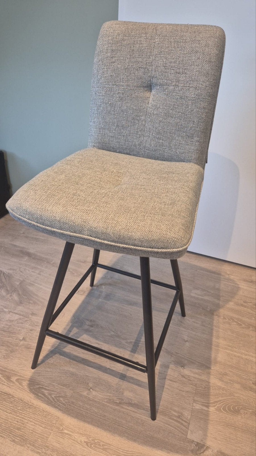 Set van 3 draaibare barkrukken Henders & Hazel grijs, 3 krukken, Ophalen, Draaibaar, 60 tot 90 cm