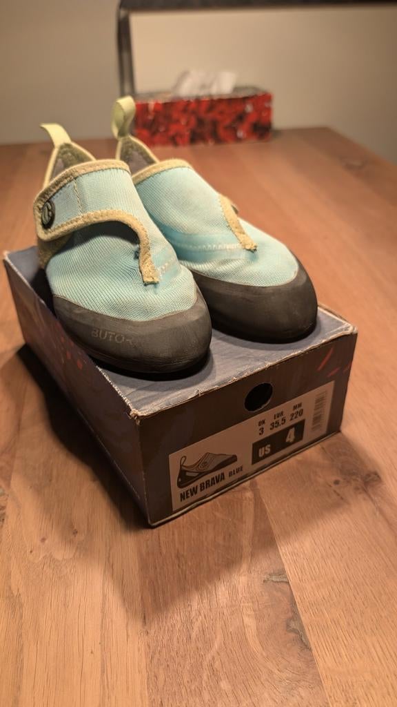 Butora New Brava Blue Boulderschoenen - Maat 35,5, Sport en Fitness, Klimsport, Ophalen of Verzenden