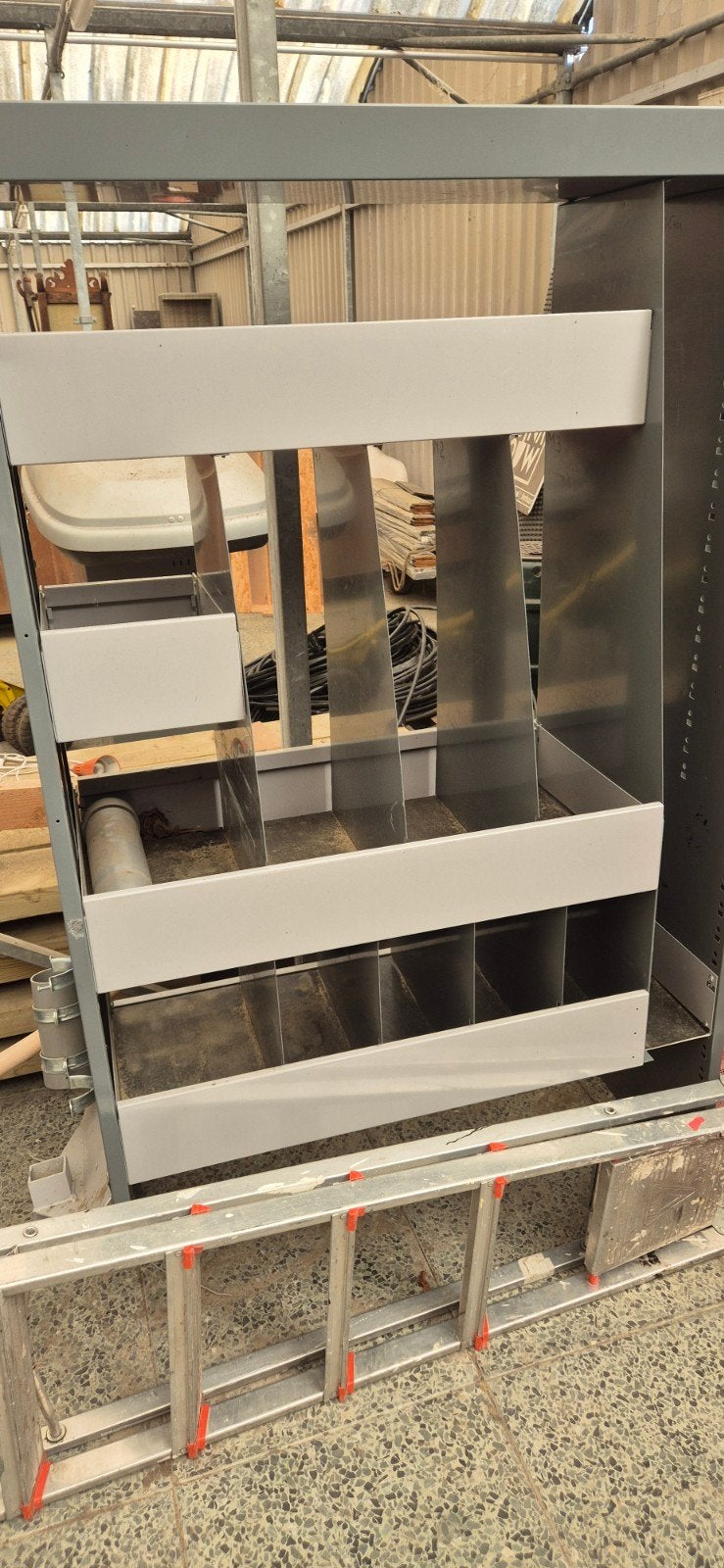 Kast inbouw bus, Ophalen