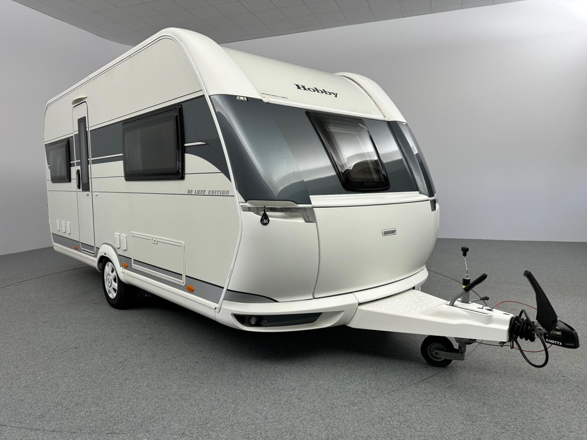 Hobby De Luxe Edition 460 UFe Mover Luifel, Rondzit, Hobby, 4 tot 5 meter, Lengtebed