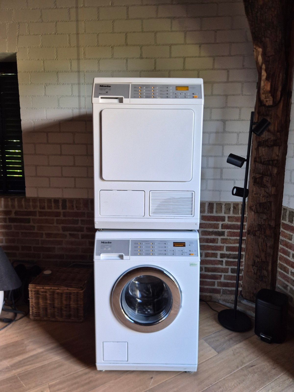Miele wasmachine en warmtepompdroger, Gebruikt, Ophalen of Verzenden, 85 tot 90 cm, 1200 tot 1600 toeren